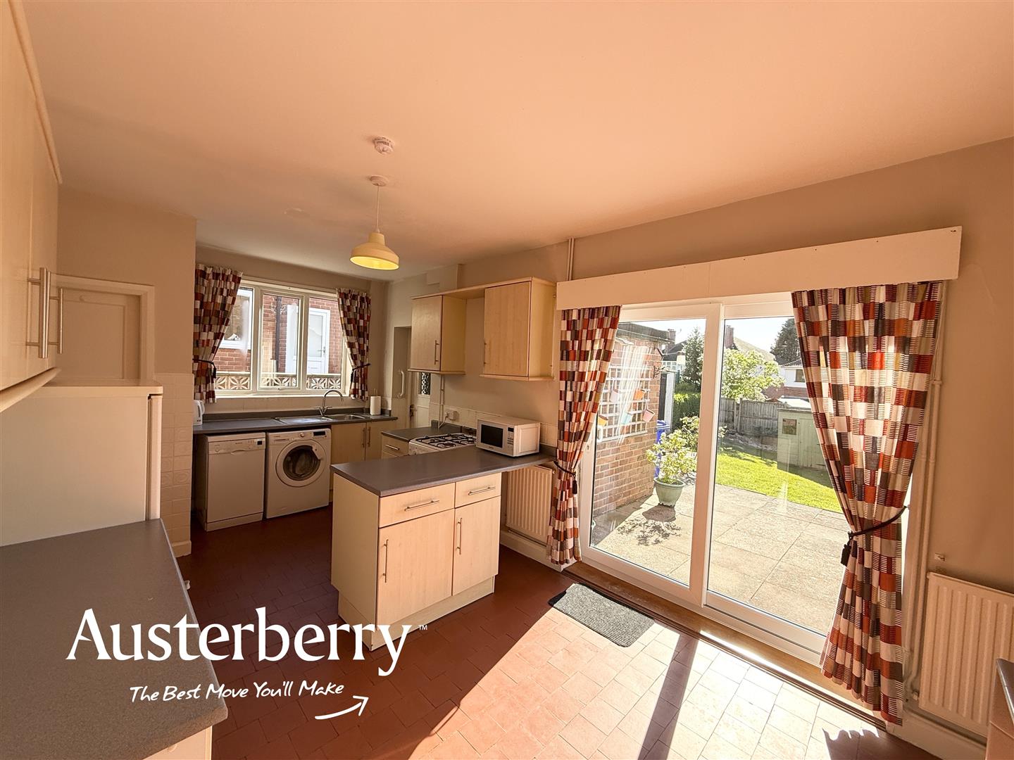 3 bed property in Margaret Avenue, Stoke-On-Trent